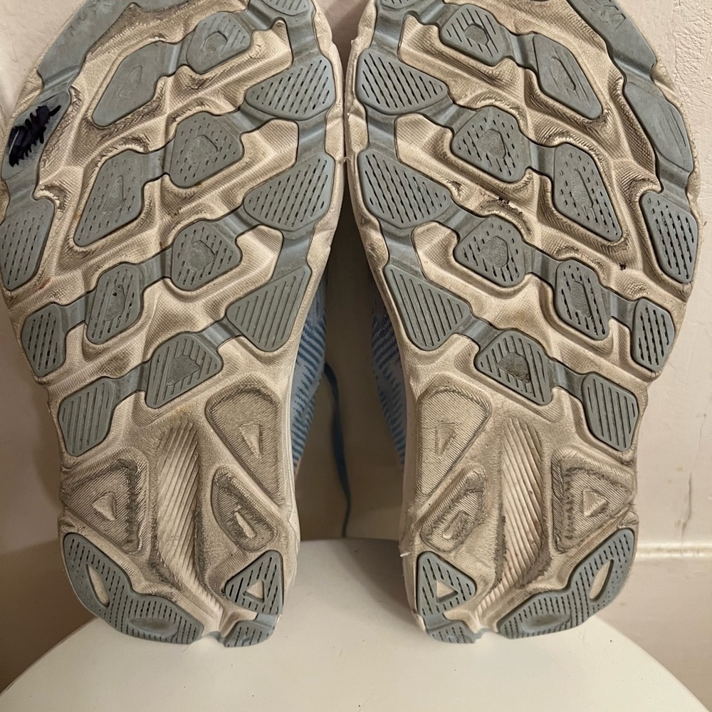 Hoka Clifton 9 women’s running shoes. Size 10. - Picture 6 of 6